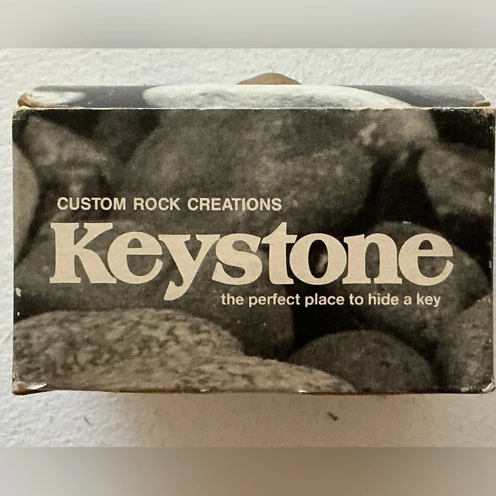 VINTAGE HIDE A KEY ROCK - Picture 9 of 10